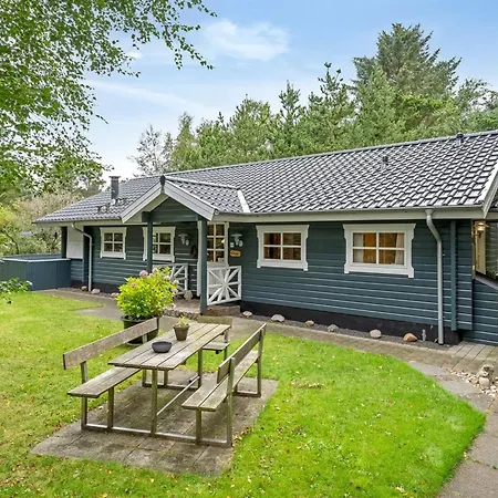 Femme By Interhome Prázdninový dům