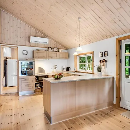 Femme By Interhome *