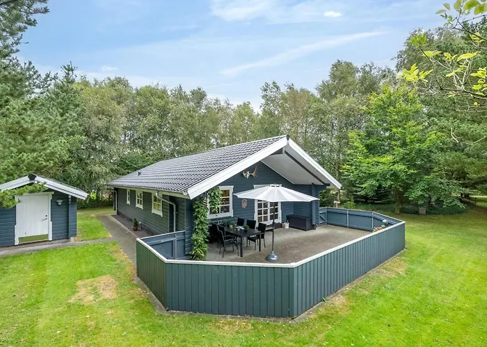 Femme By Interhome بيت للعطل *